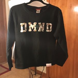 Pull over sweatshirt